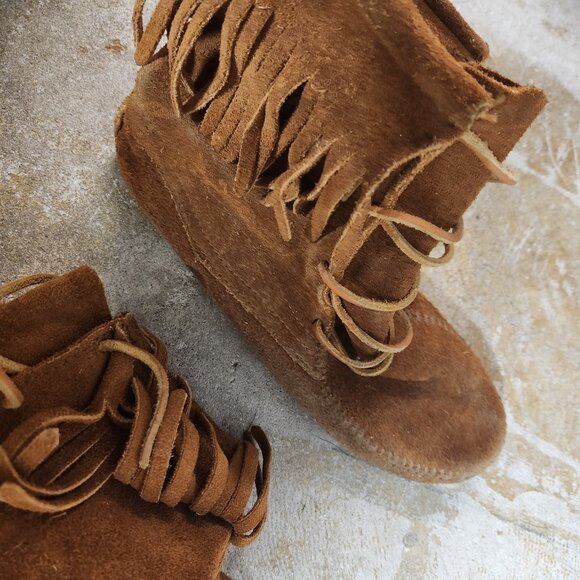 Minnetonka Tramper Boot - Picture 3 of 5